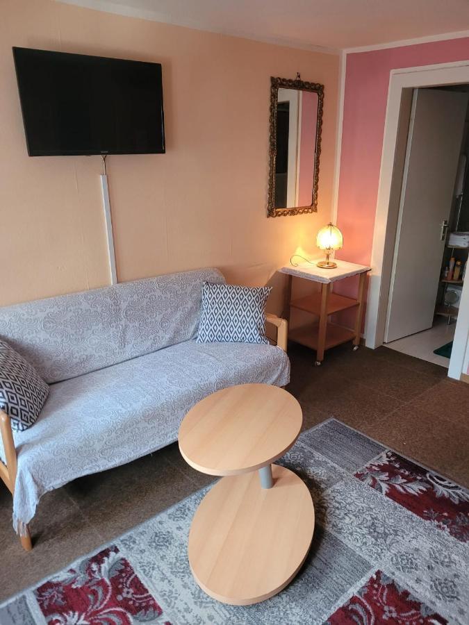 Gaestehaus Luise Bed & Breakfast Моншау Екстериор снимка